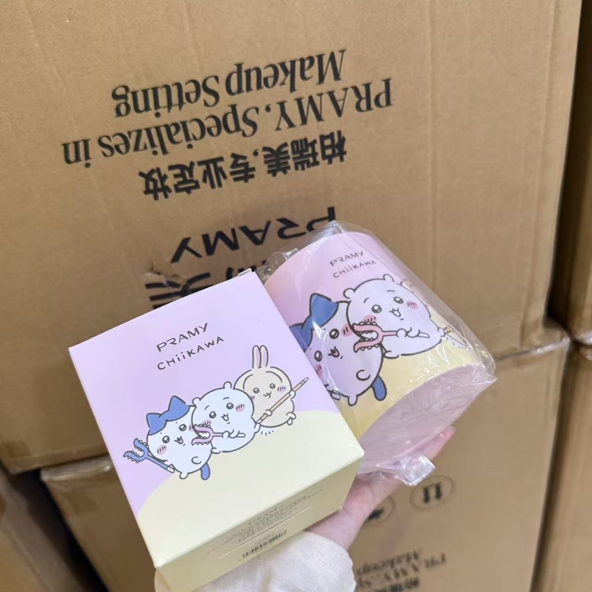 ちいかわコラボ メイクブラシホルダー ペン立て かわいい デ - Beauty Makeup Salon のレビューと価格